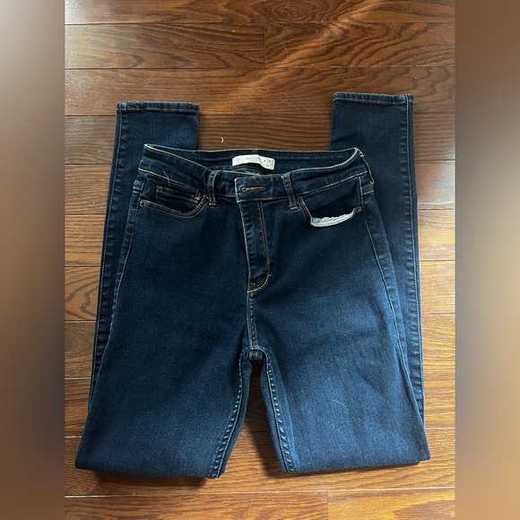 Abercrombie Women’s Vintage Skinny Dark Wash Jeans Size 8 - Picture 2 of 7